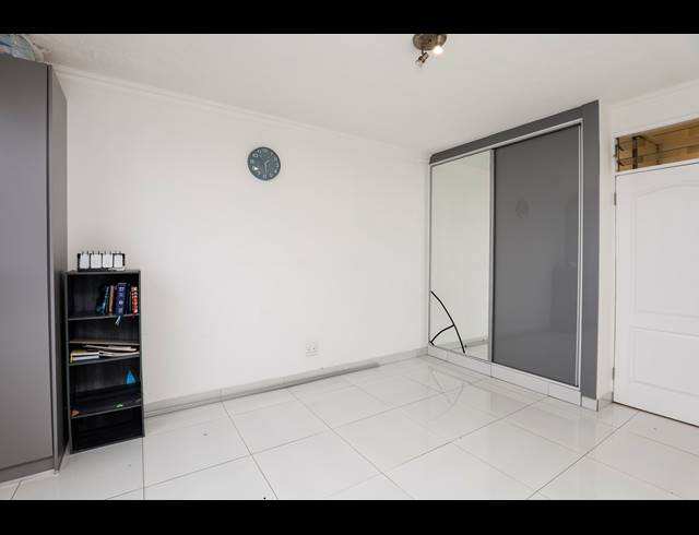 2 BEDROOM APARTMENT FOR SALE IN MUSGRAVE